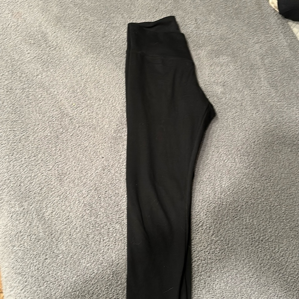 Cross over Leggings Brand: Danskin Size: Small